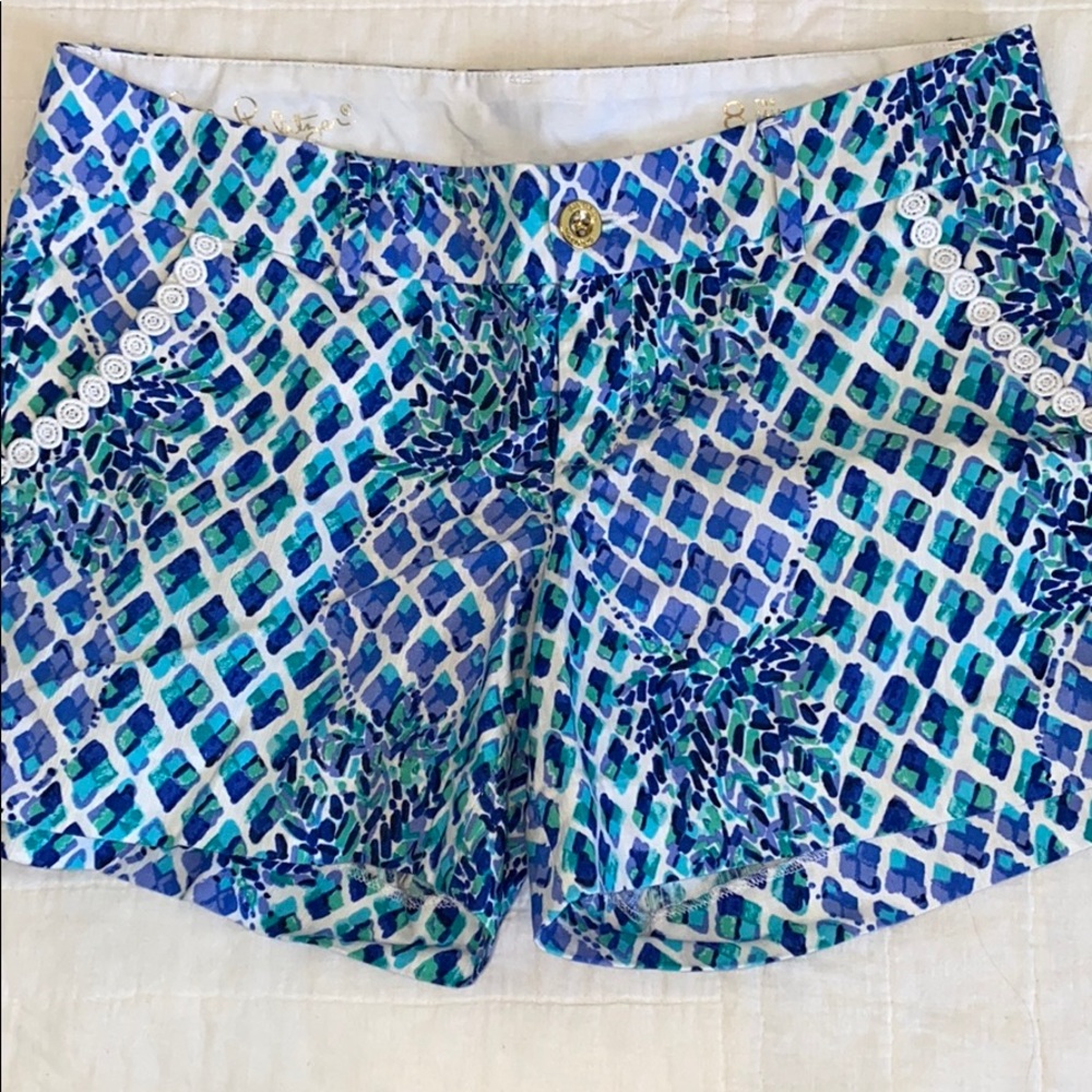 Lilly Pulitzer 🌸 The Callahan 5” Short Size 8 🍍